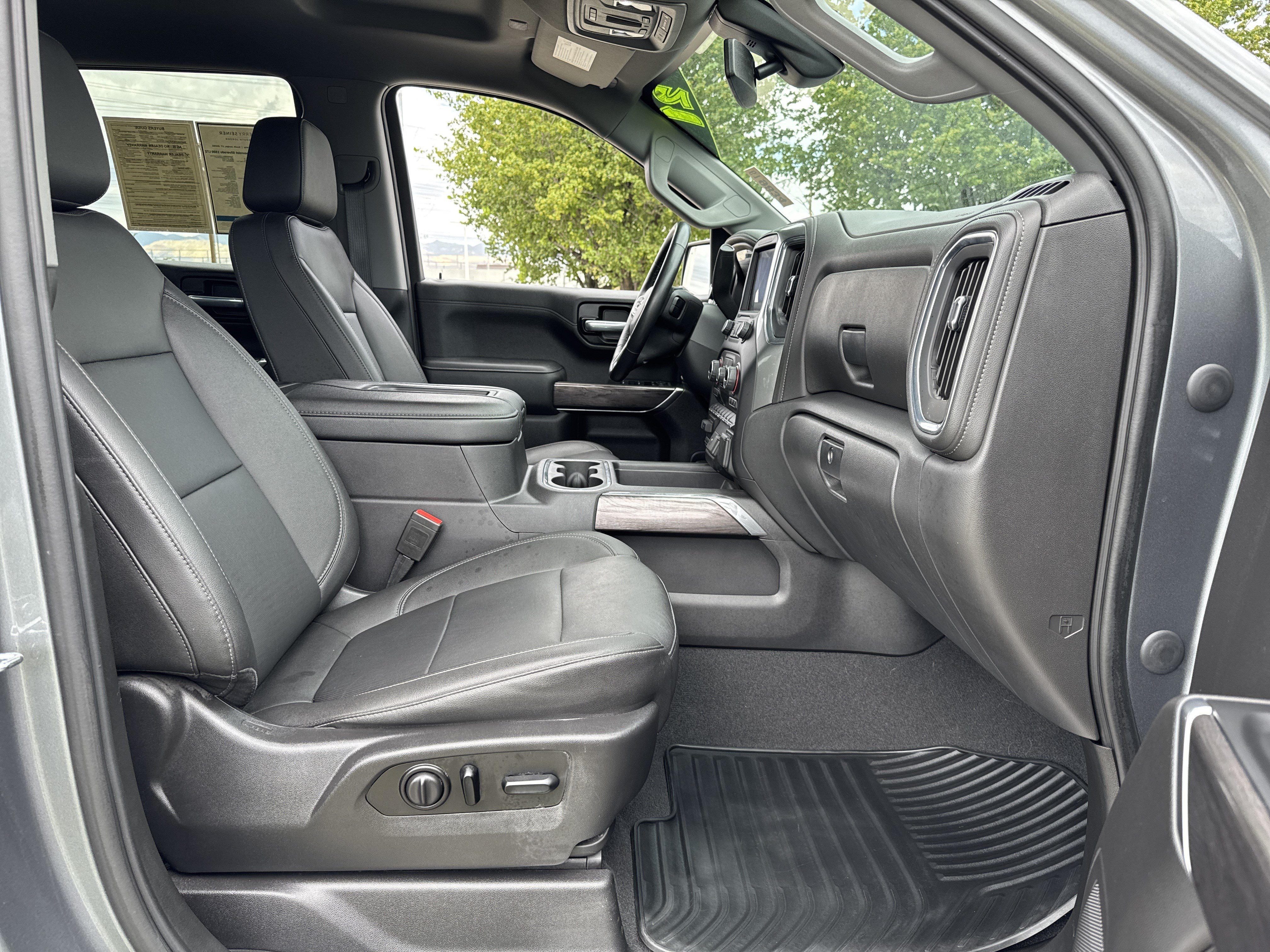 Used 2021 Chevrolet Silverado 1500 LTZ w/ Safety Package II AWD/4WD image 22