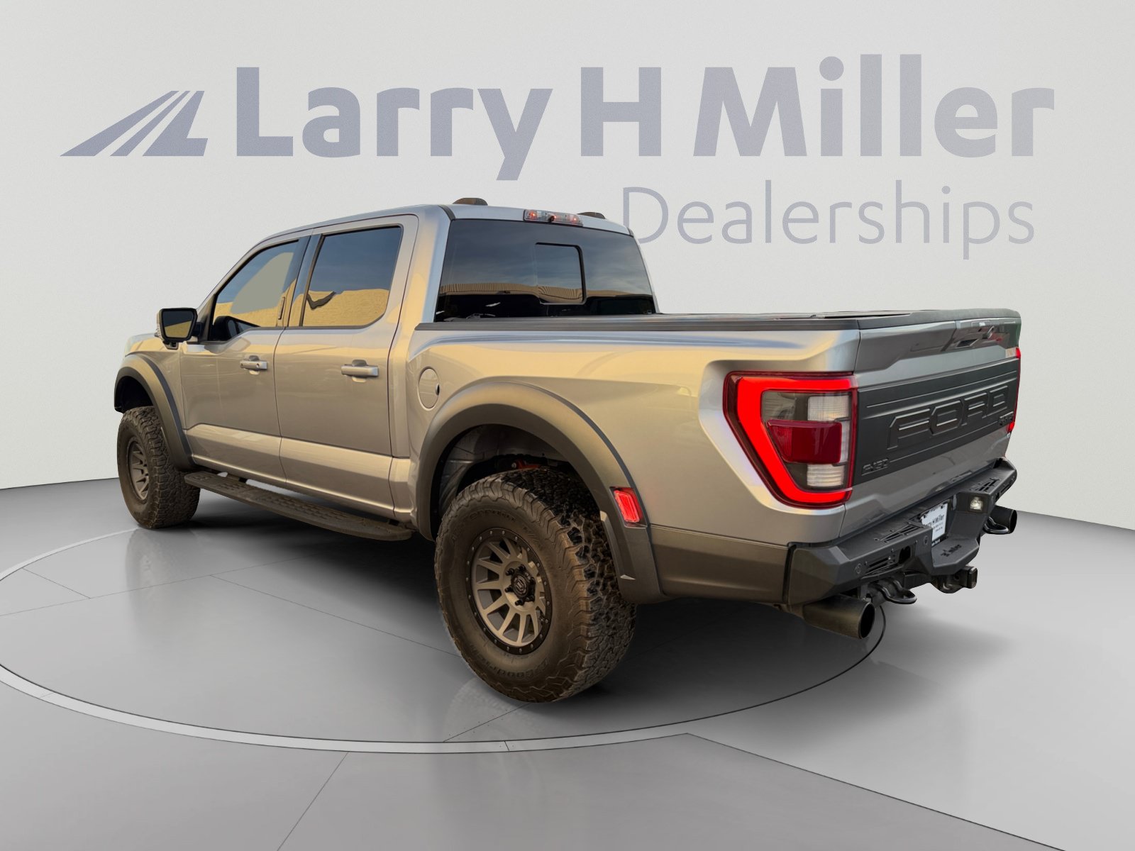 Used 2022 Ford F150 Raptor w/ Equipment Group 801A High AWD/4WD image 3