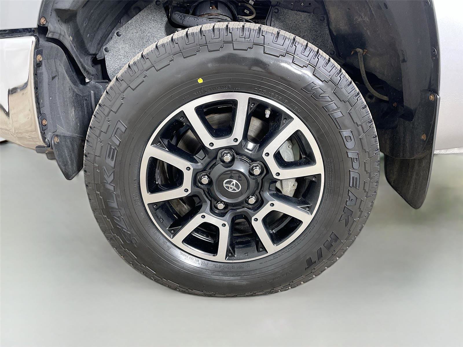 Used 2020 Toyota Tundra SR5 w/ TRD Off-Road Package AWD/4WD image 27