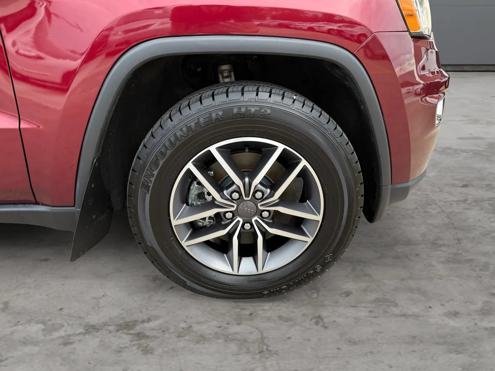 Used 2021 Jeep Grand Cherokee Limited AWD/4WD image 46