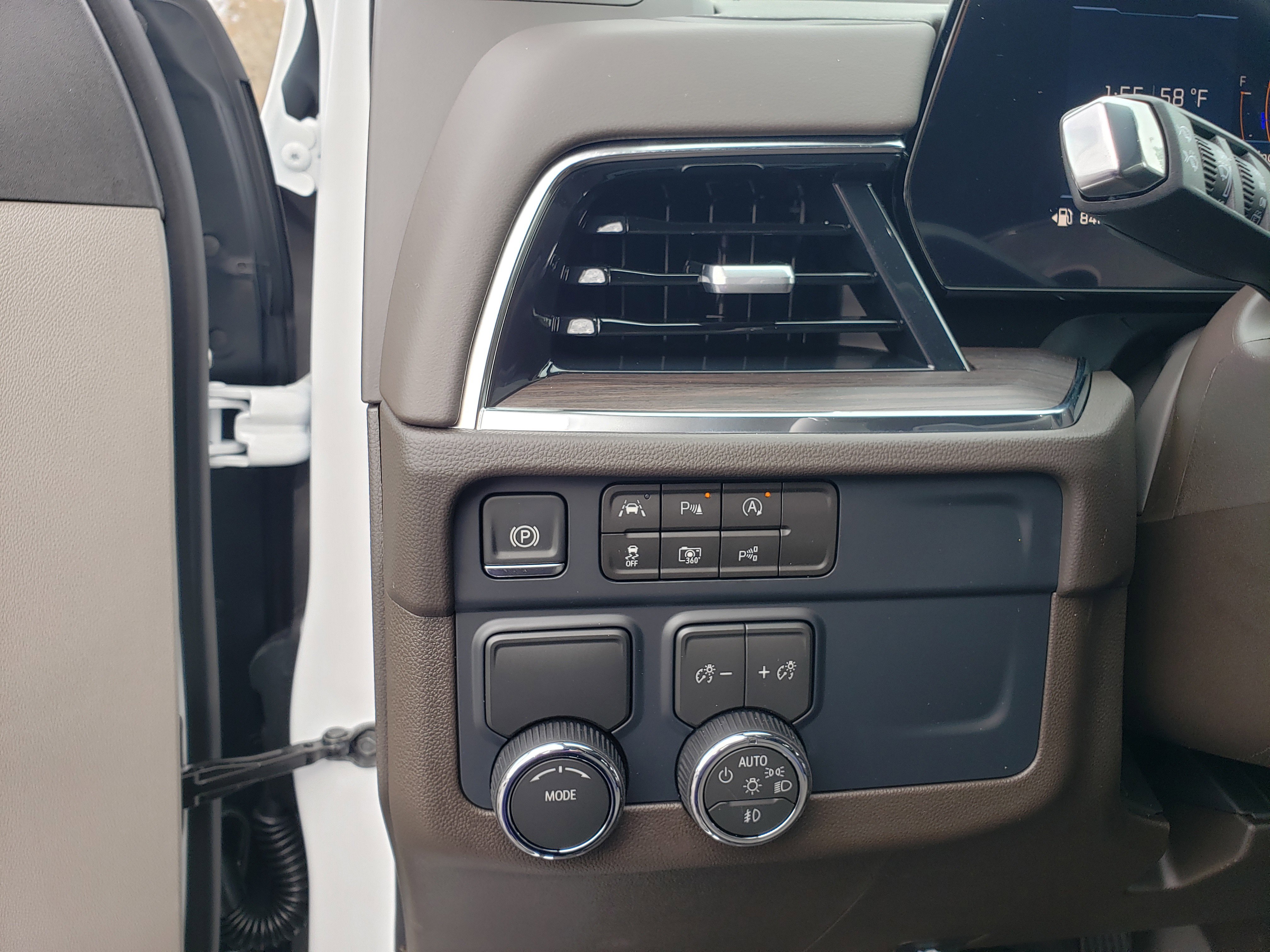 New 2026 Chevrolet Tahoe LT w/ Comfort Package image 17