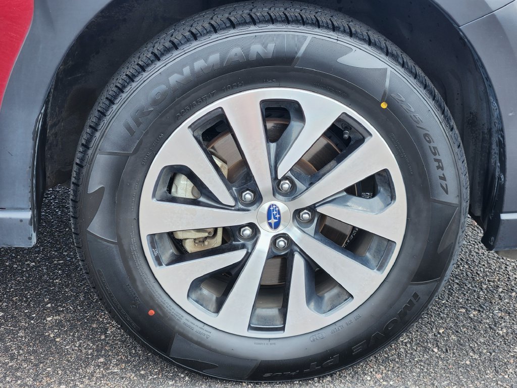 Used 2025 Subaru Outback Premium AWD/4WD image 30