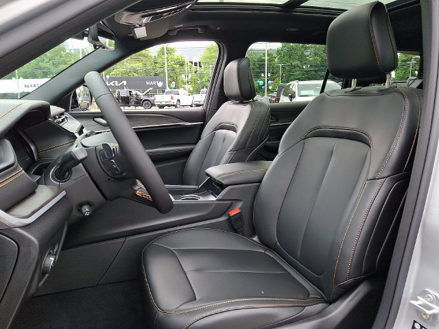New 2026 Jeep Grand Cherokee L Limited AWD/4WD image 9