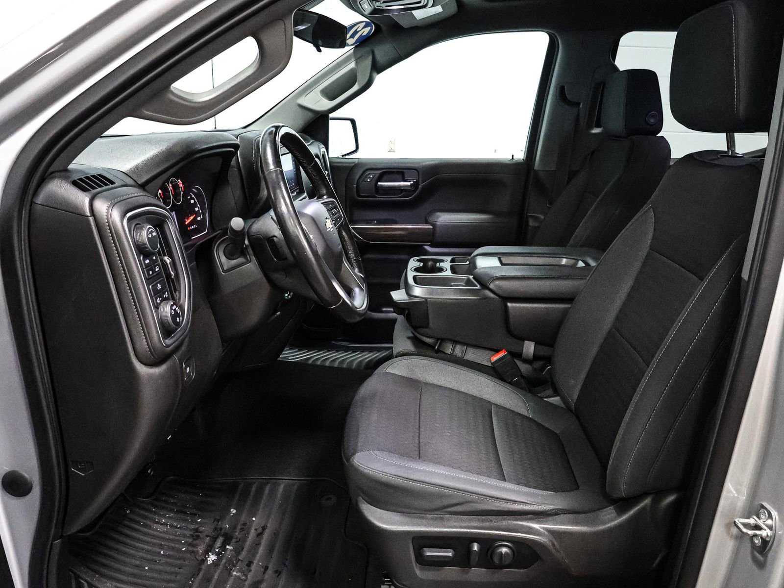 Used 2022 Chevrolet Silverado 1500 LT image 8