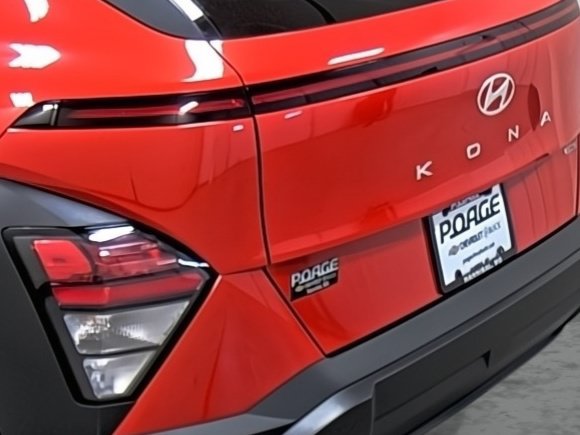 Used 2025 Hyundai Kona SEL AWD/4WD image 10