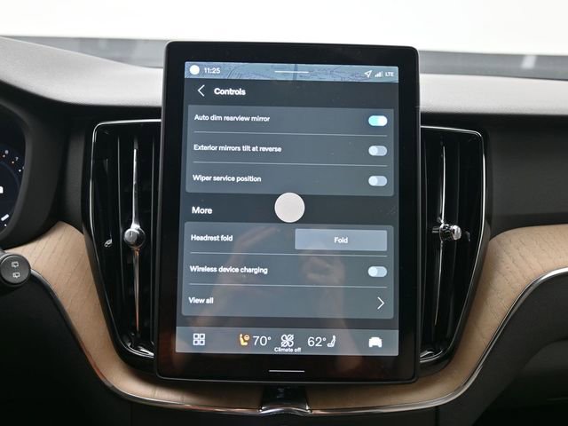 New 2026 Volvo XC60 B5 Plus w/ Protection Package Premier image 19
