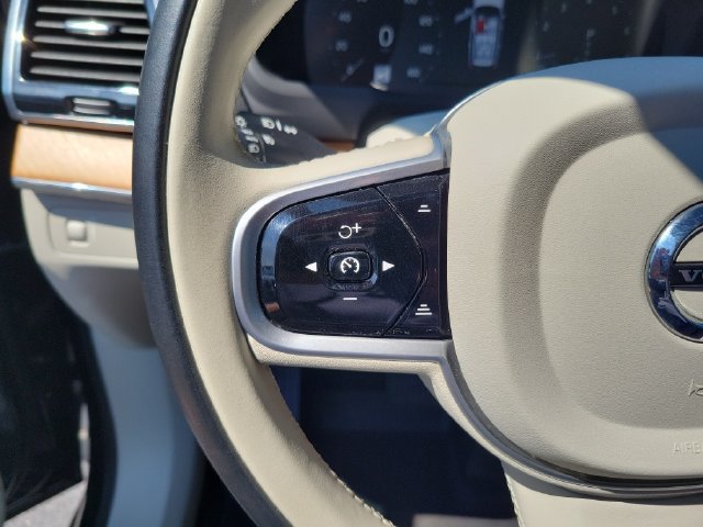 Used 2021 Volvo XC90 T6 Momentum w/ Advanced Package AWD/4WD image 18