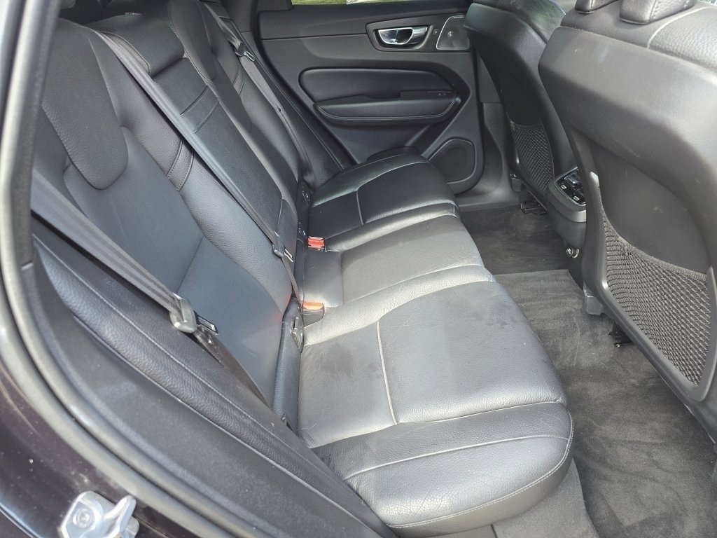 Used 2019 Volvo XC60 T6 Inscription w/ Protection Package Premier image 18