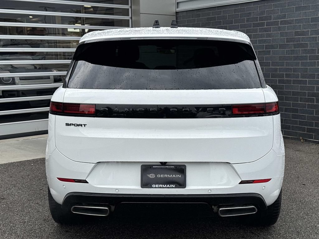 New 2026 Land Rover Range Rover Sport Dynamic SE AWD/4WD image 5