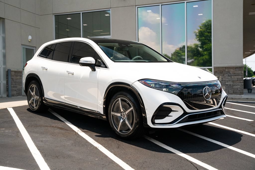 Used 2023 Mercedes-Benz EQS 450+ SUV image 8