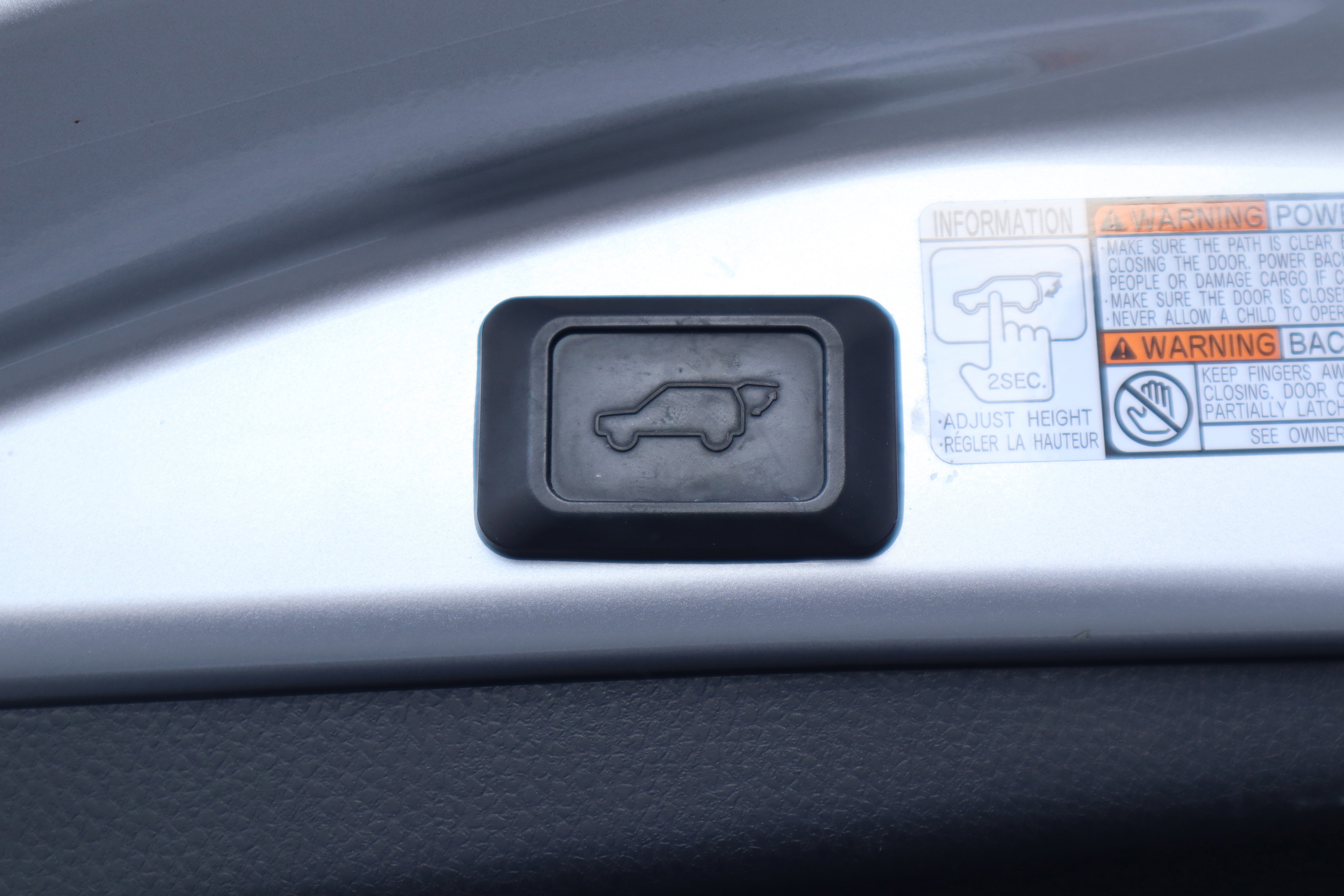 Used 2016 Toyota RAV4 XLE image 33