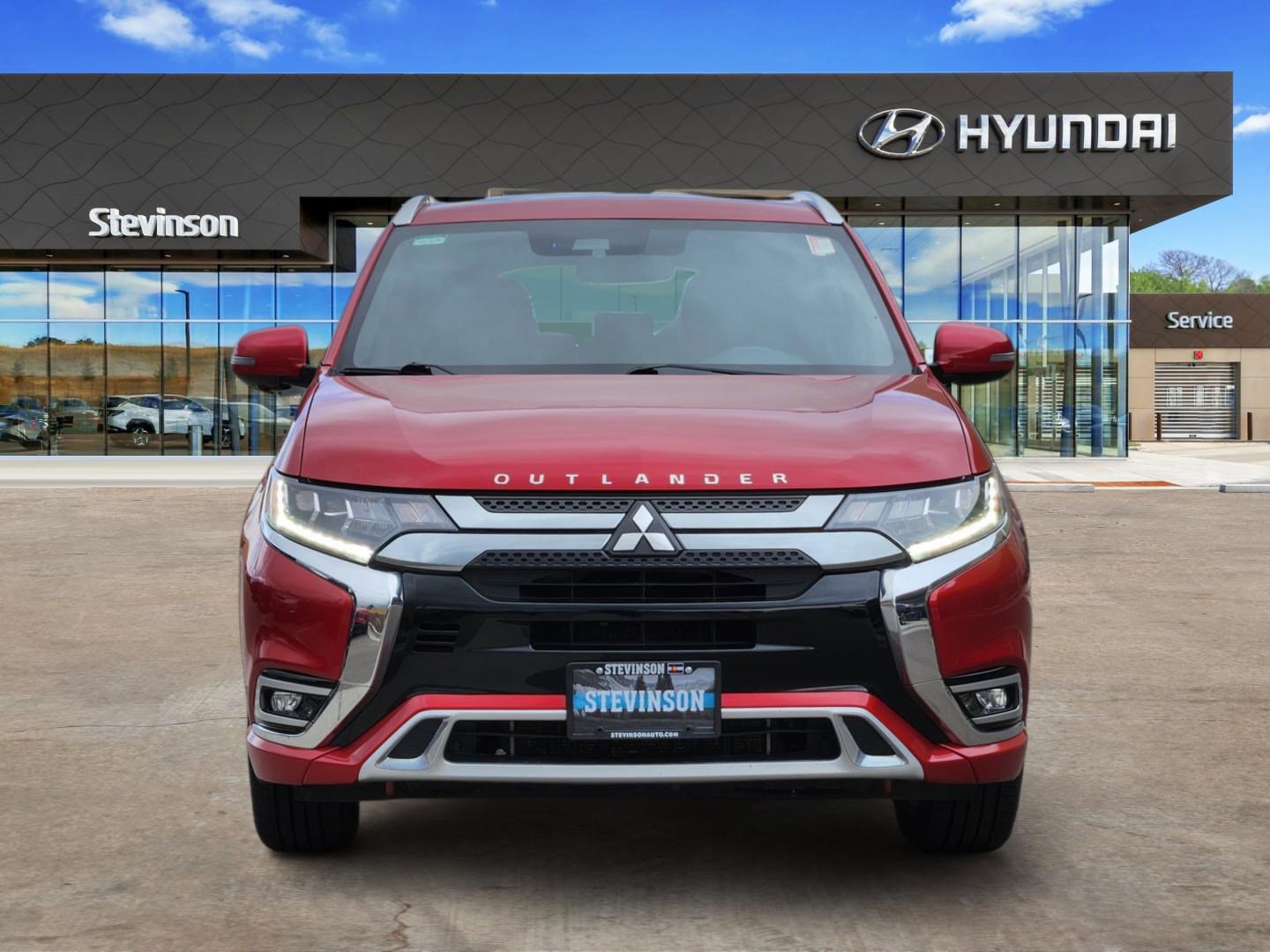 Used 2019 Mitsubishi Outlander 4WD Plug-In Hybrid image 6