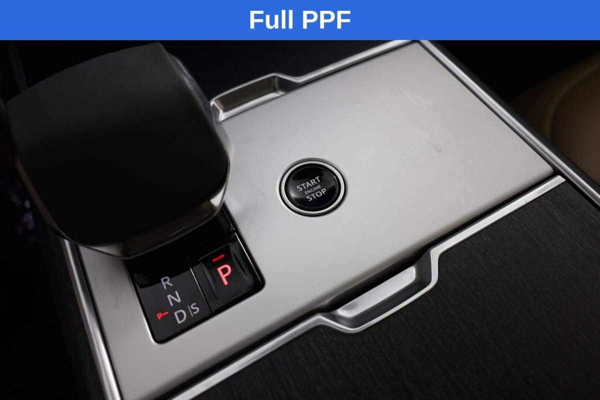 Used 2024 Land Rover Range Rover SE AWD/4WD image 18