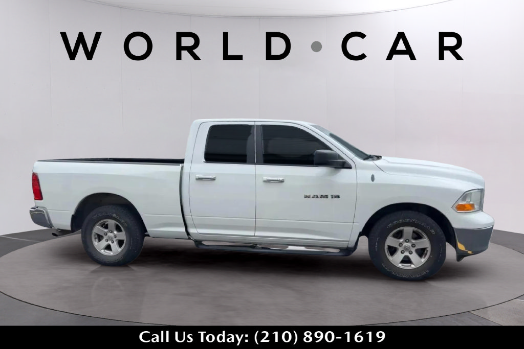Used 2012 RAM 1500 Classic SLT RWD image 2
