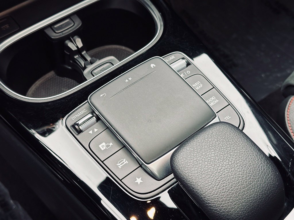 Used 2022 Mercedes-Benz CLA 250 4MATIC image 26