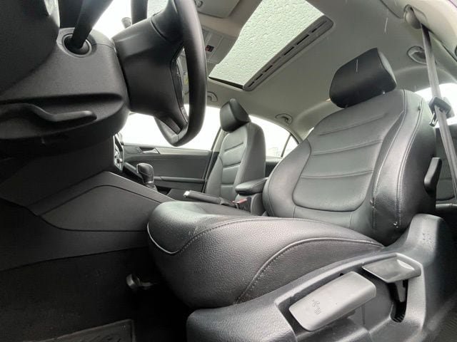 Used 2016 Volkswagen Jetta SE FWD image 28