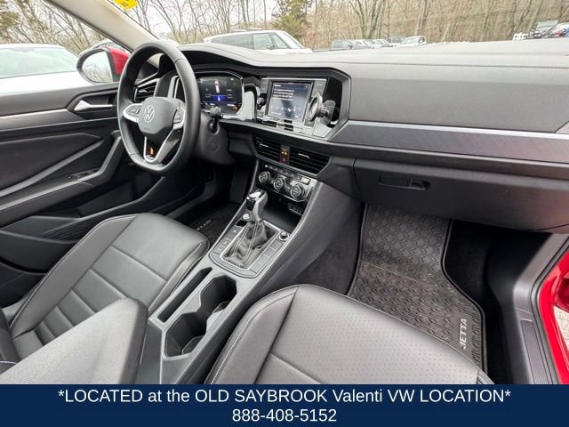 Certified 2023 Volkswagen Jetta SE w/ Panoramic Sunroof Package FWD image 26