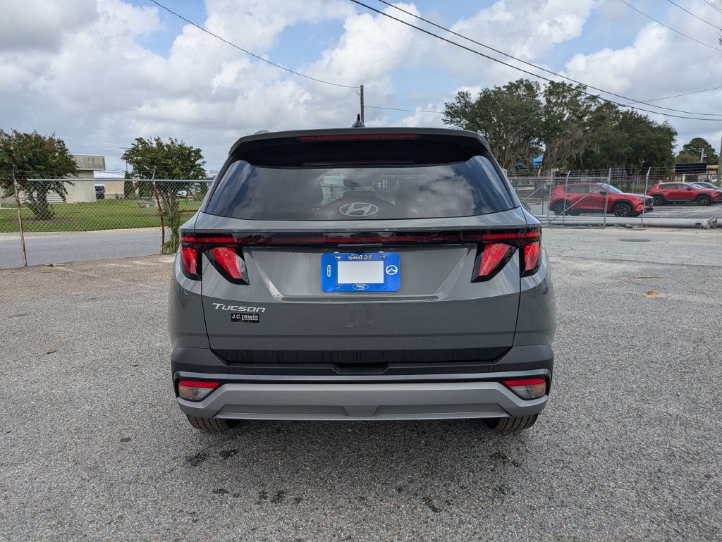 Used 2025 Hyundai Tucson SEL FWD image 5