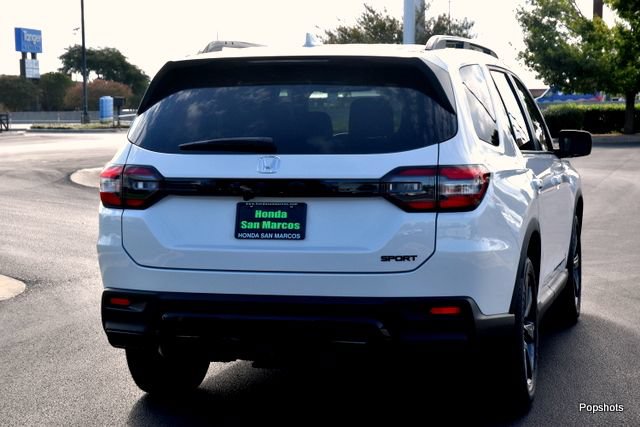 New 2026 Honda Pilot Sport image 3
