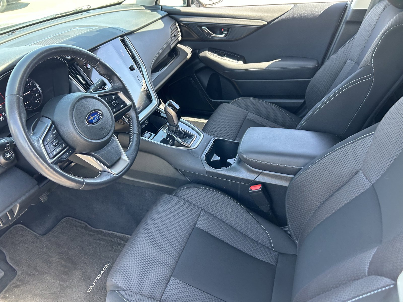 Used 2025 Subaru Outback Premium image 27