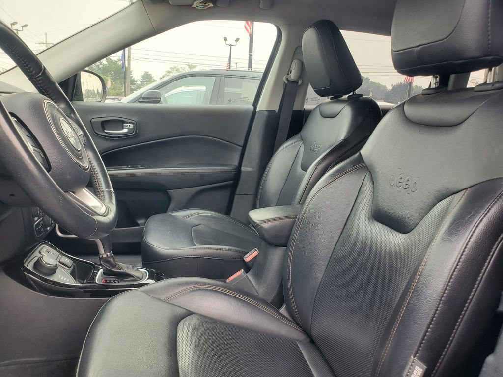 Used 2019 Jeep Compass Limited AWD/4WD image 6