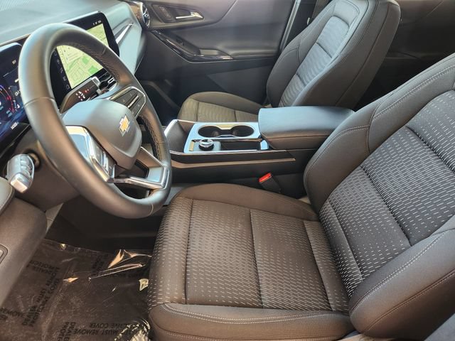 Used 2026 Chevrolet Equinox LT FWD image 4