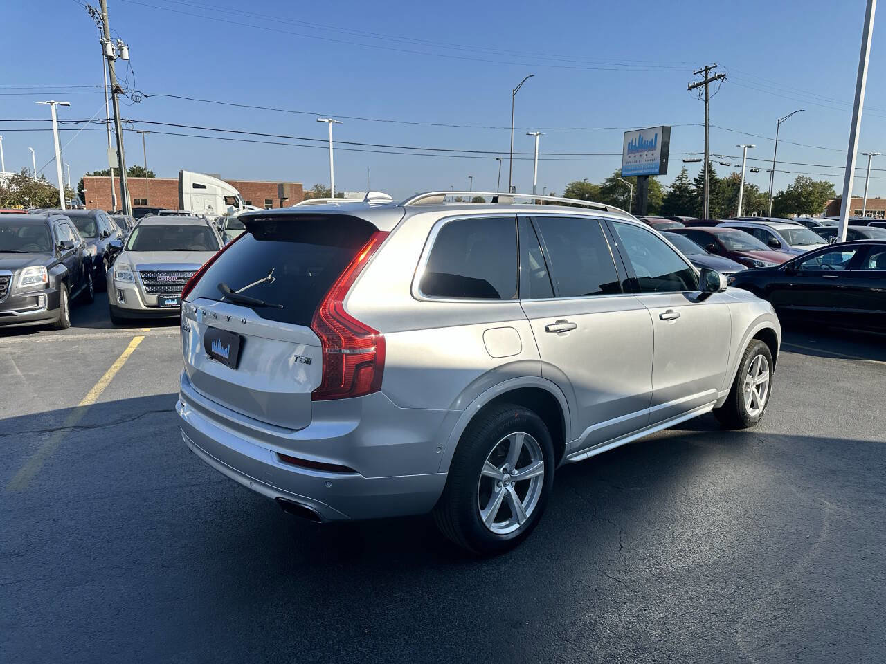 Used 2016 Volvo XC90 T5 Momentum image 10
