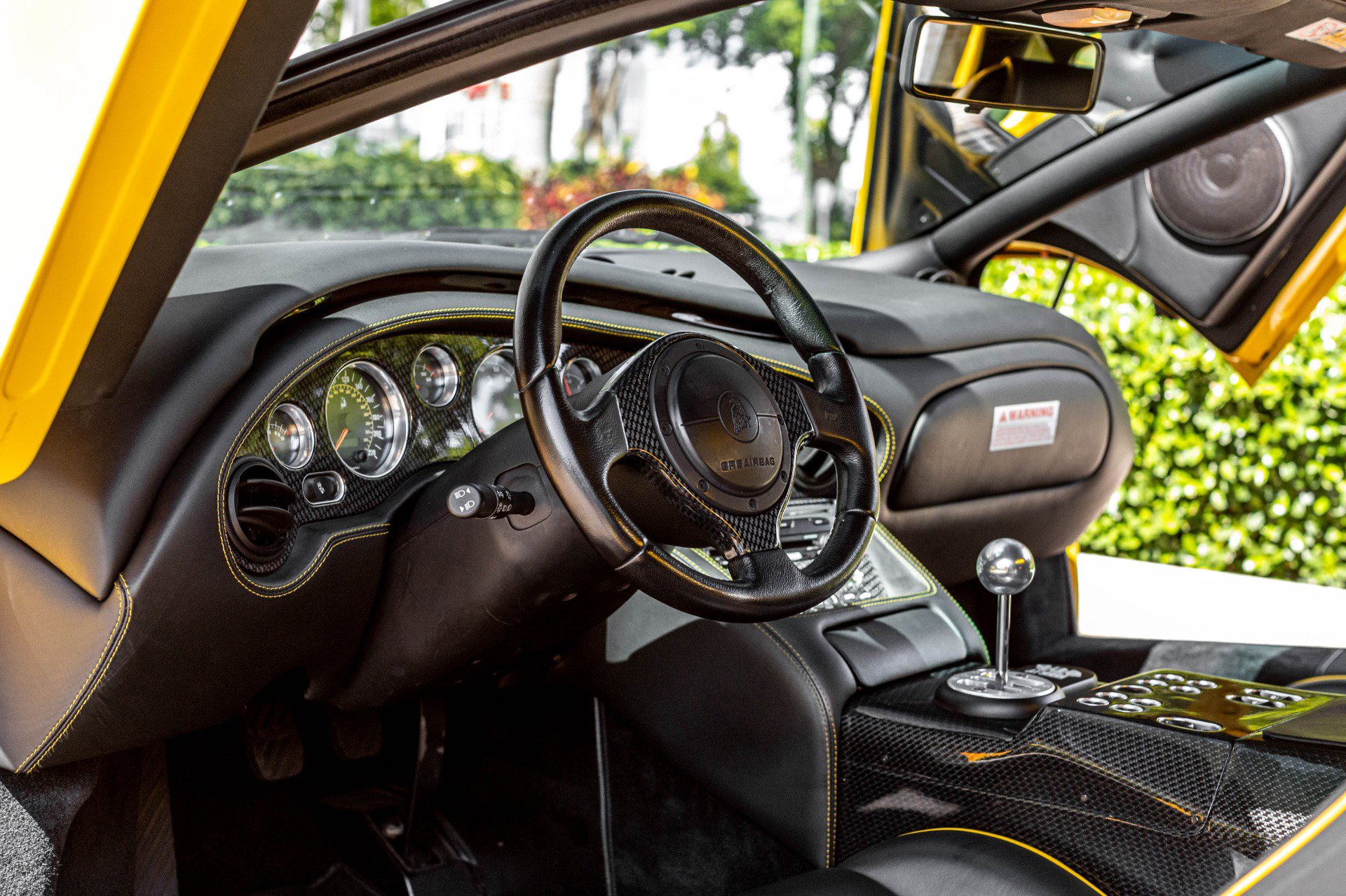 Used 2001 Lamborghini Diablo VT image 2