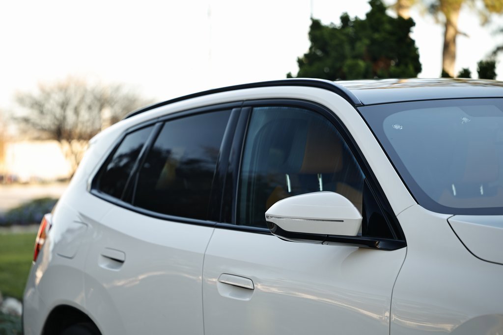 Certified 2025 BMW X3 xDrive30i w/ M Sport Package image 3