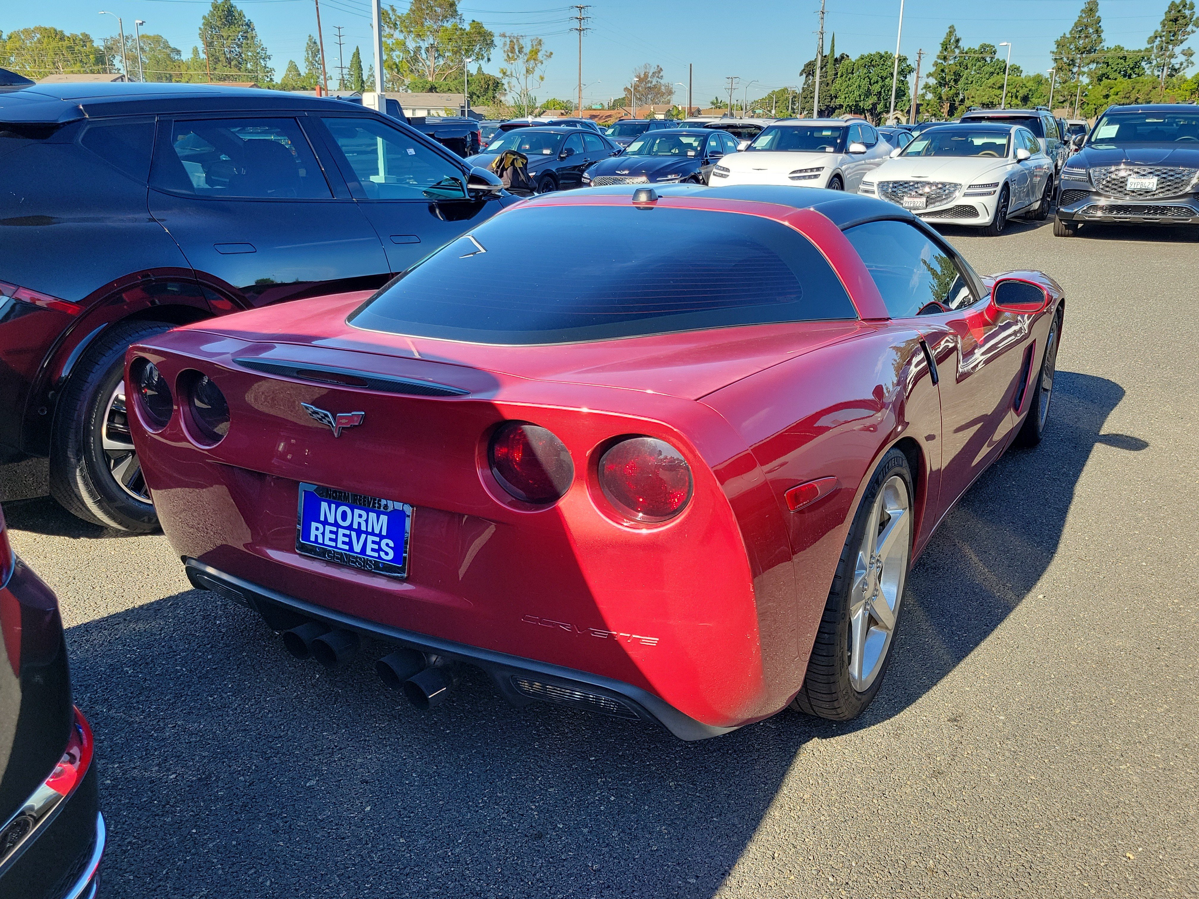 Used 2005 Chevrolet Corvette Coupe w/ Preferred Equipment Group RWD image 5