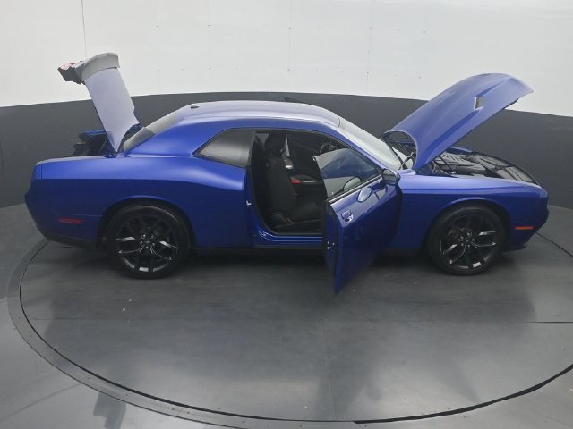 Used 2021 Dodge Challenger SXT w/ Driver Convenience Group RWD image 48