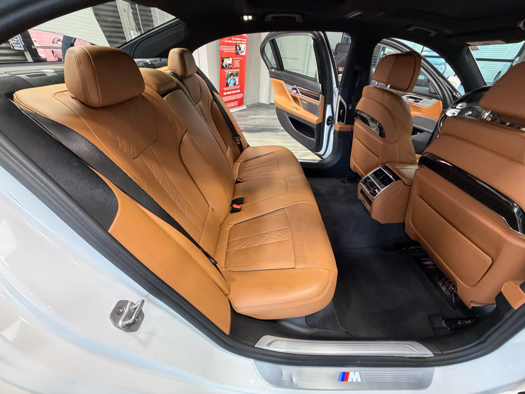 Used 2017 BMW 750i xDrive AWD/4WD image 47
