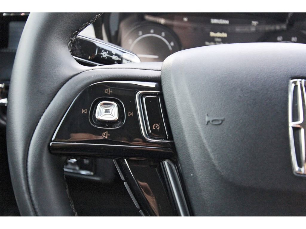 Used 2022 Lincoln Corsair FWD image 15