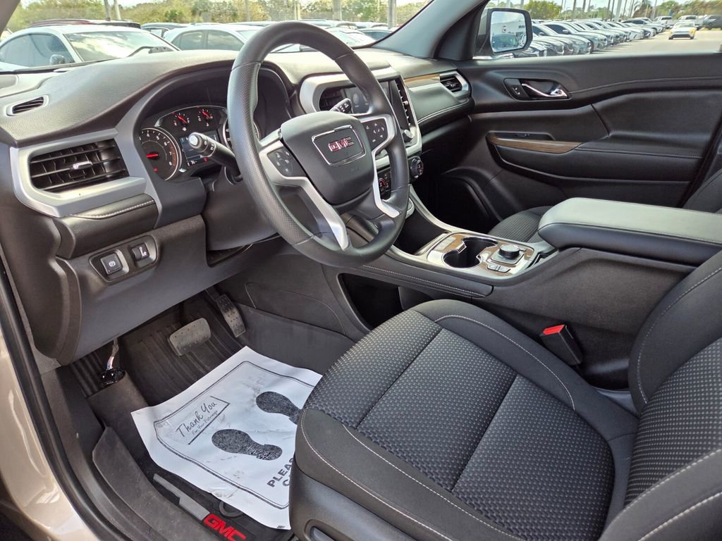 Used 2023 GMC Acadia SLE w/ Driver Convenience Package image 26