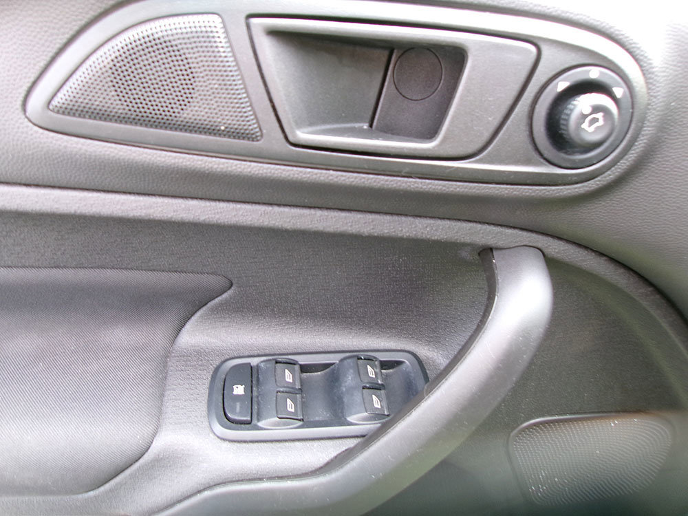 Used 2019 Ford Fiesta SE image 15