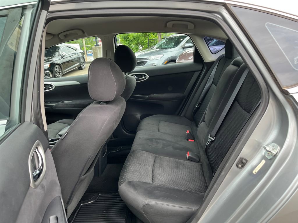 Used 2013 Nissan Sentra SR w/ Driver Pkg FWD image 27