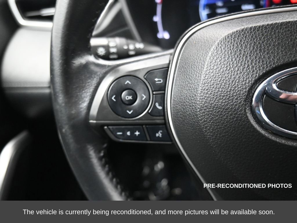 Used 2023 Toyota Corolla Cross XLE image 24