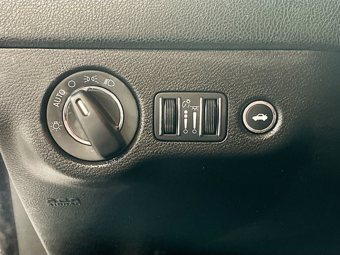 Used 2023 Chrysler 300 Touring RWD image 10