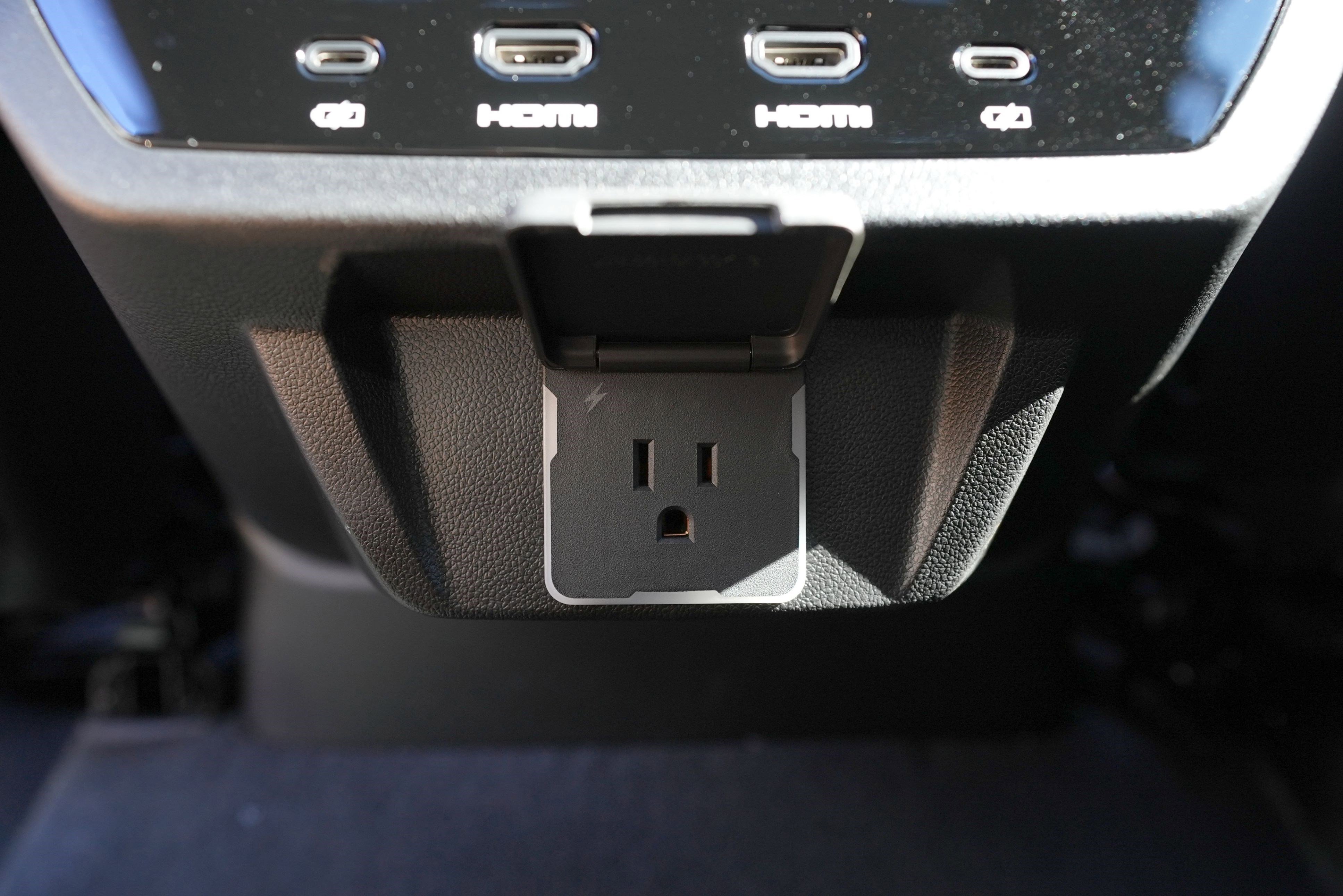 Used 2026 GMC Yukon Denali Ultimate image 29