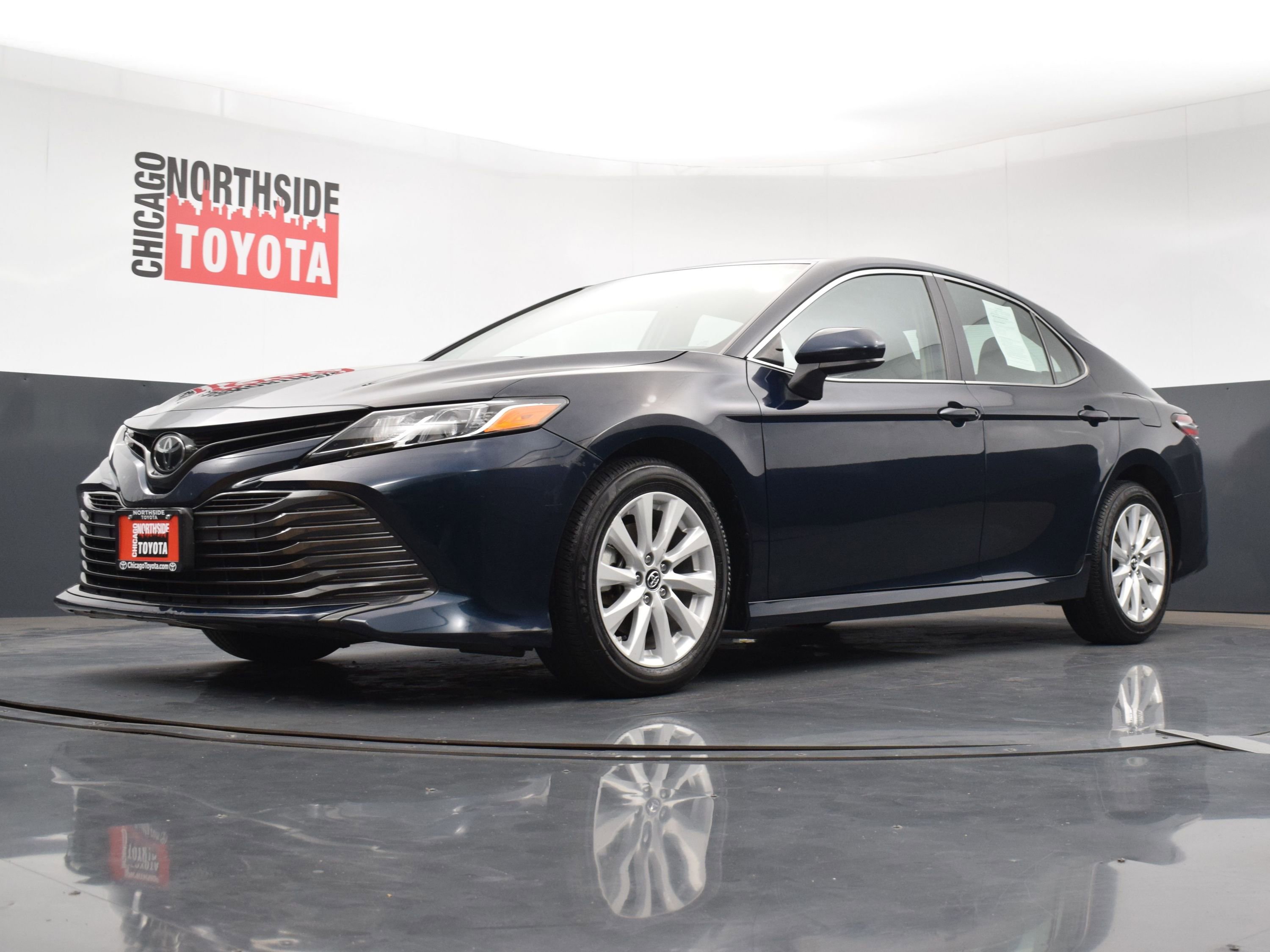 Used 2019 Toyota Camry LE image 30