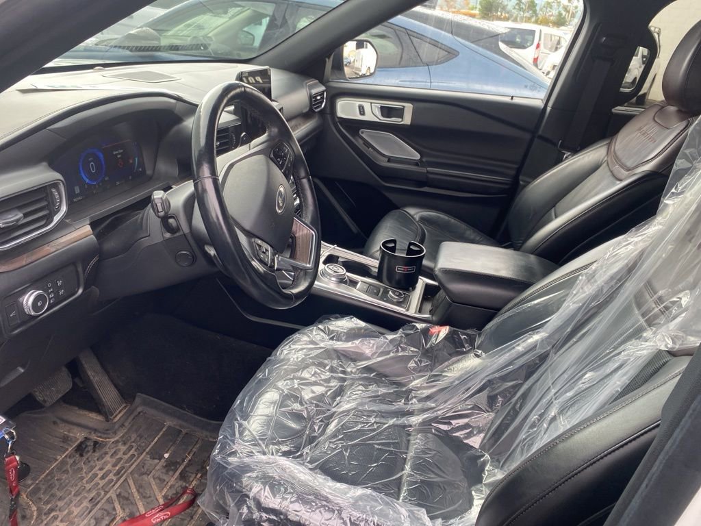Used 2020 Ford Explorer Platinum w/ Premium Technology Package image 7