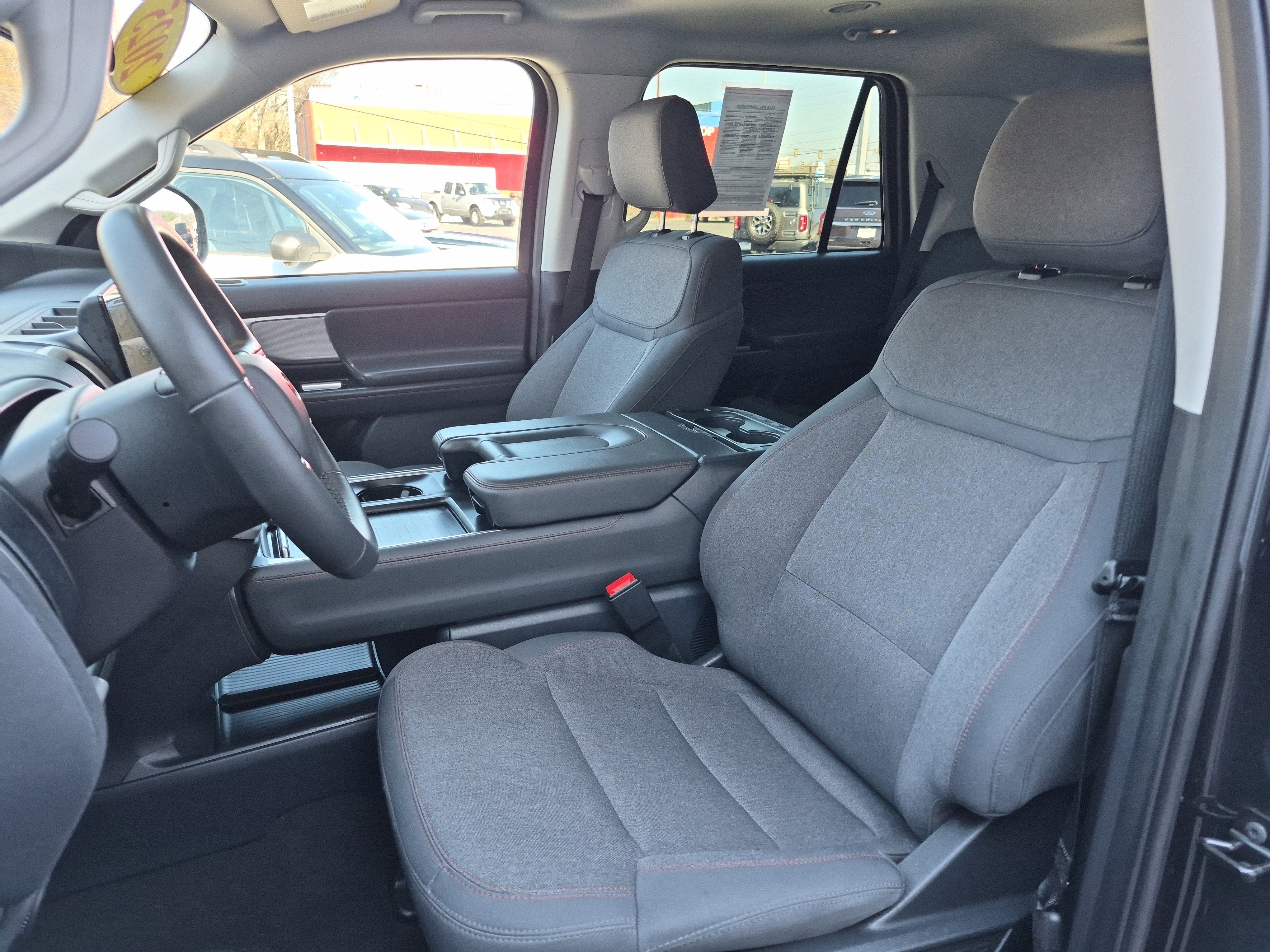 Certified 2025 Ford Expedition Active AWD/4WD image 10