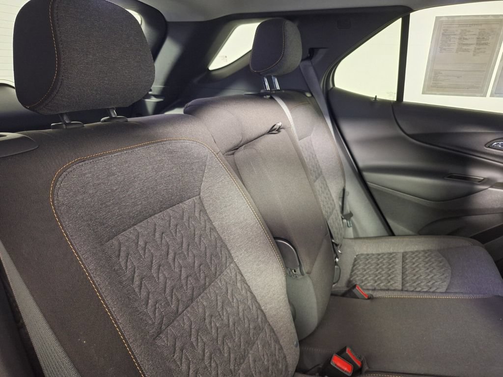 Used 2024 Chevrolet Equinox LT FWD image 27