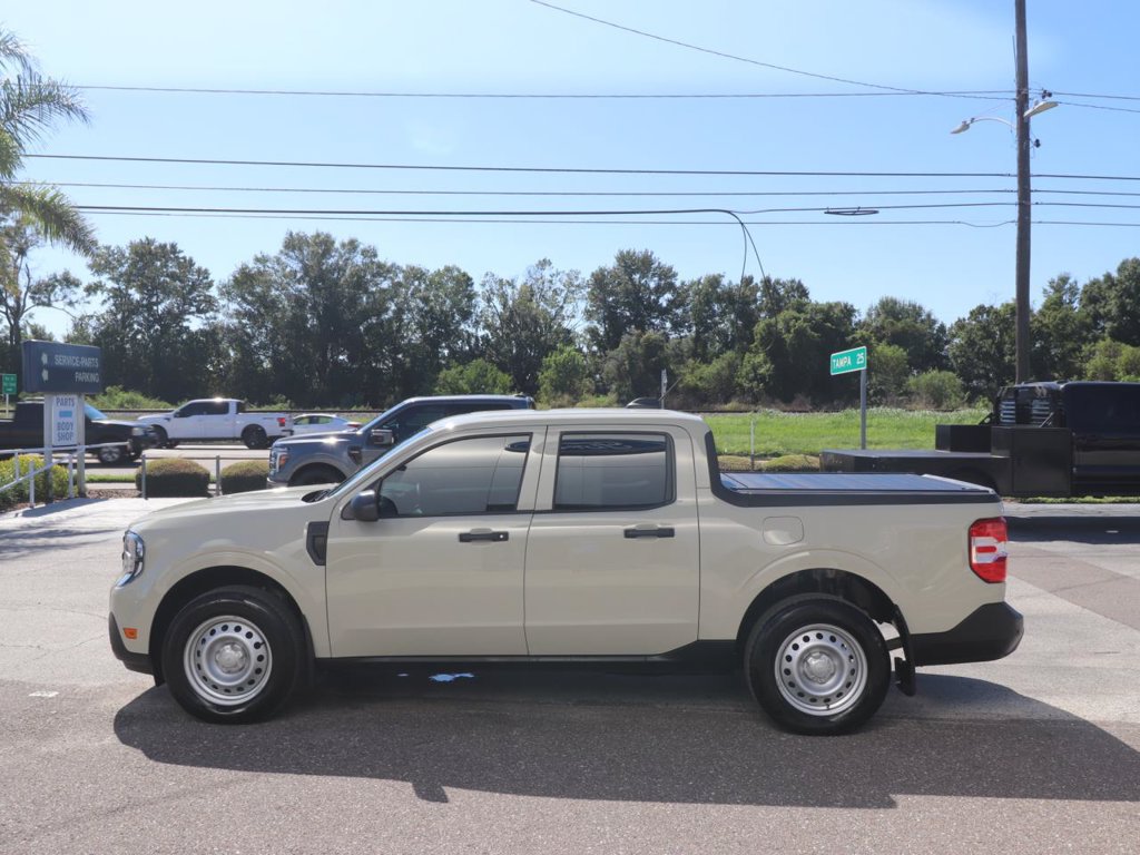 Used 2025 Ford Maverick XL w/ Equipment Group 102A AWD/4WD image 8