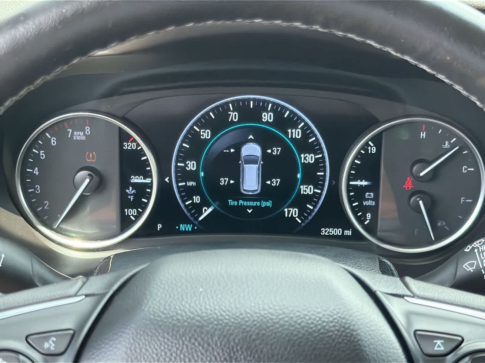 Used 2020 Buick Envision Premium AWD/4WD image 34