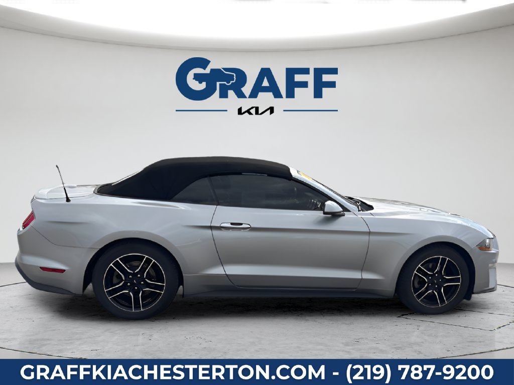 Used 2020 Ford Mustang Premium RWD image 4
