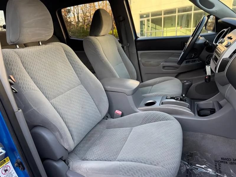 Used 2009 Toyota Tacoma 4x4 Double Cab w/ SR5 Pkg #2 image 40