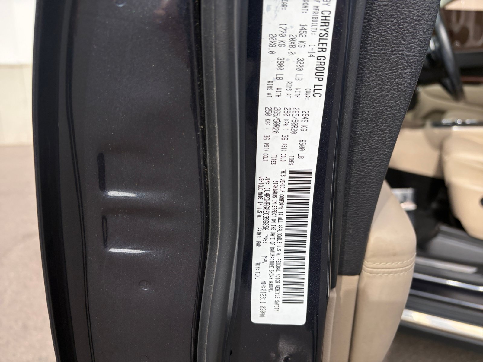 Used 2014 Dodge Durango Citadel w/ Technology Group RWD image 33