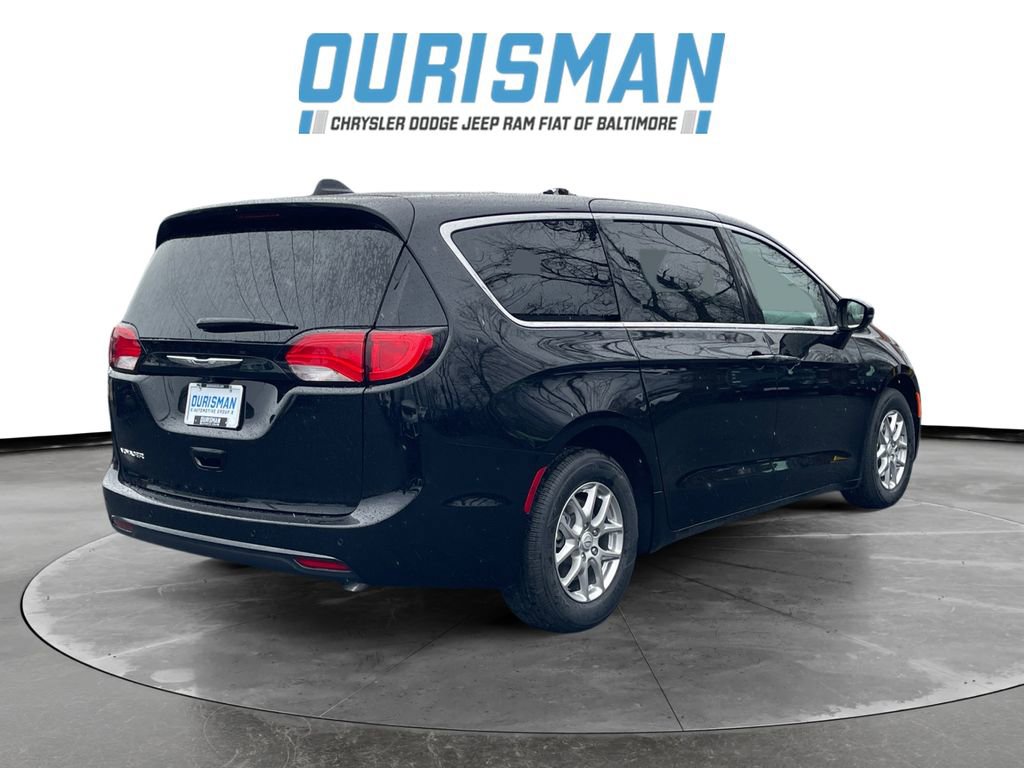 New 2026 Chrysler Voyager LX image 6