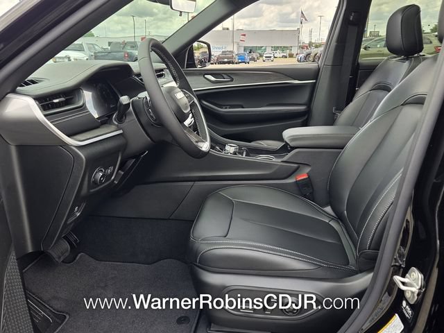 New 2026 Jeep Grand Cherokee L Limited w/ Limited Altitude Package AWD/4WD image 5